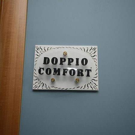 Al Vecchio Fontanile Bed & Breakfast เลซีนา ภายนอก รูปภาพ