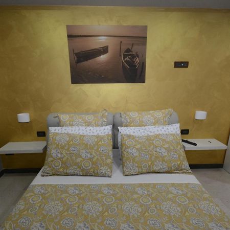 Al Vecchio Fontanile Bed & Breakfast เลซีนา ภายนอก รูปภาพ