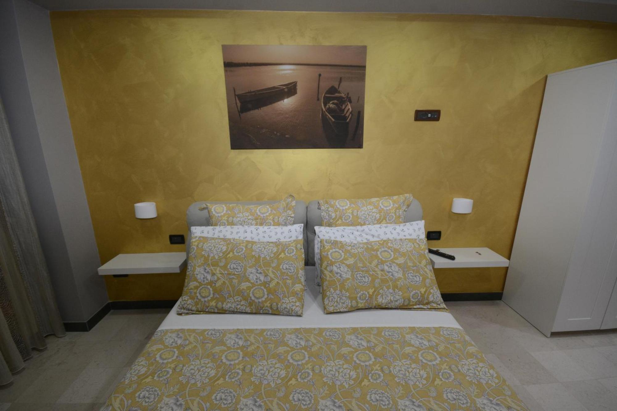 Al Vecchio Fontanile Bed & Breakfast เลซีนา ภายนอก รูปภาพ