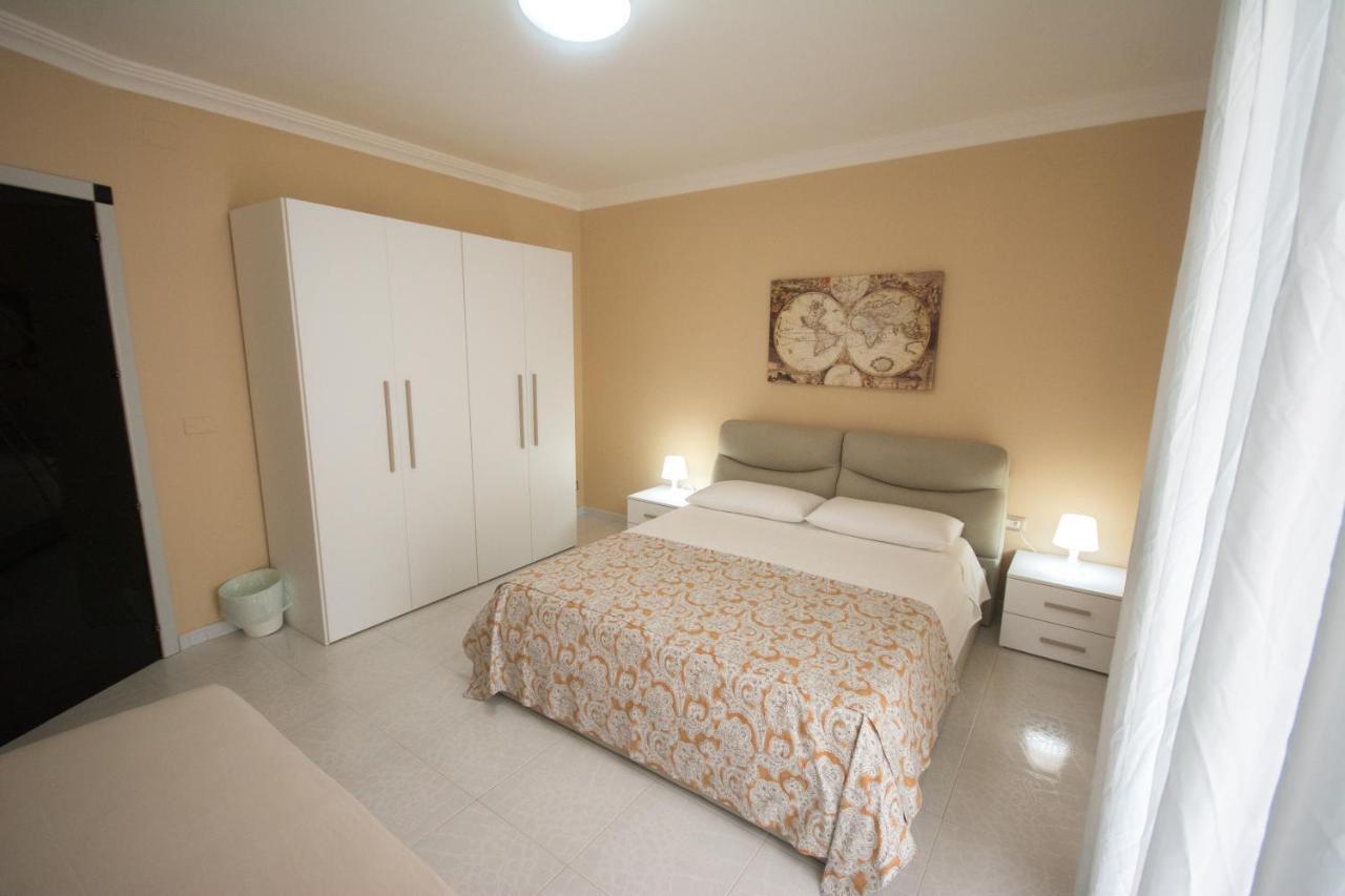 Al Vecchio Fontanile Bed & Breakfast เลซีนา ภายนอก รูปภาพ